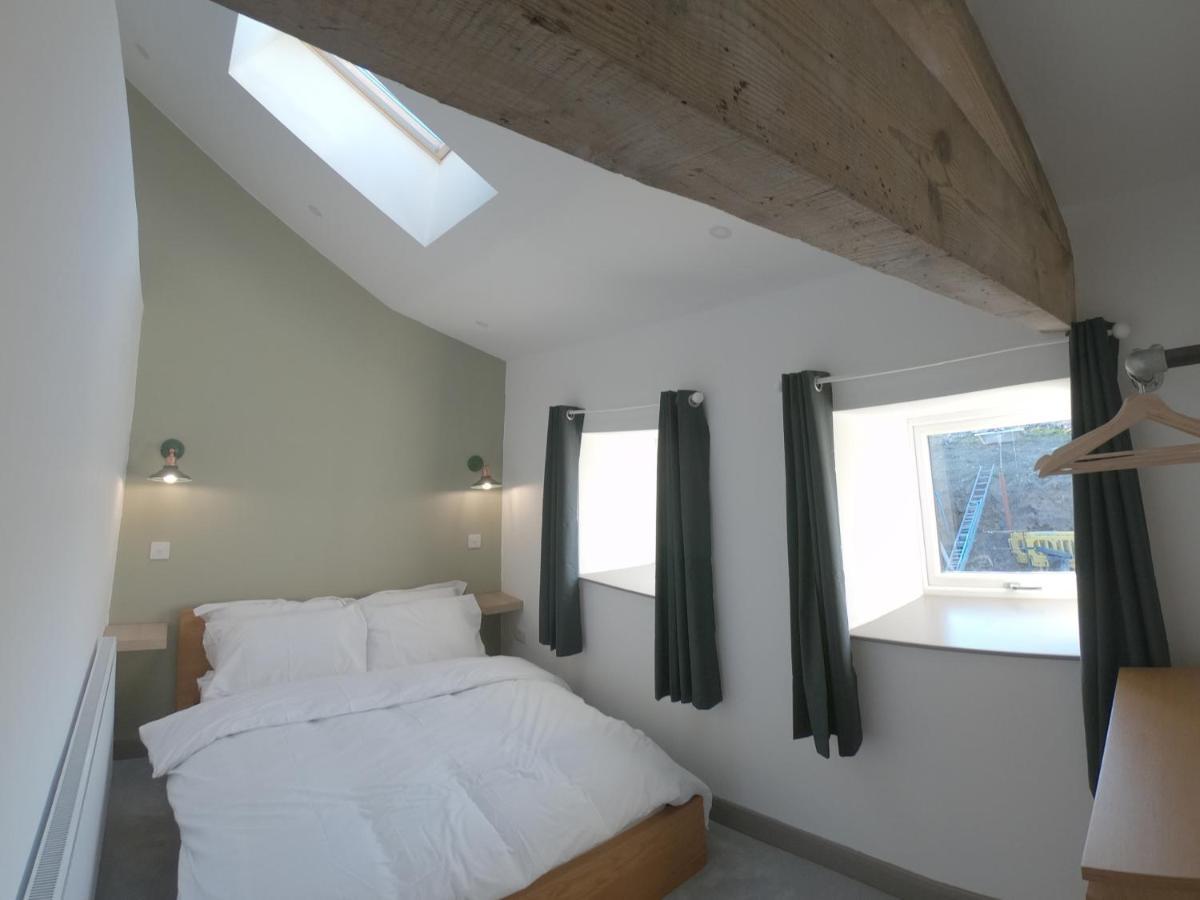 Unique Barn Conversion In Saddleworth Олдем Екстер'єр фото