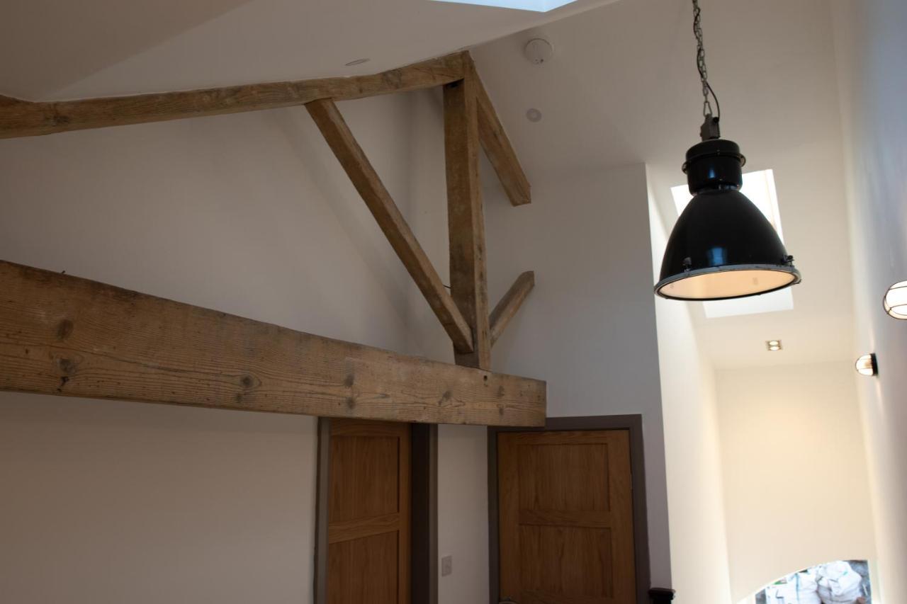 Unique Barn Conversion In Saddleworth Олдем Екстер'єр фото