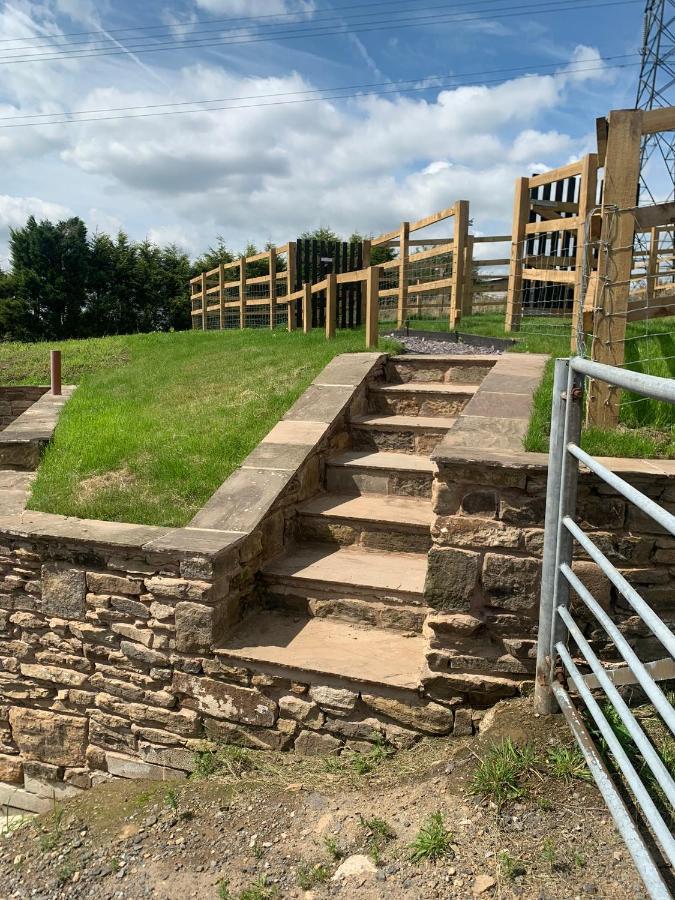 Unique Barn Conversion In Saddleworth Олдем Екстер'єр фото